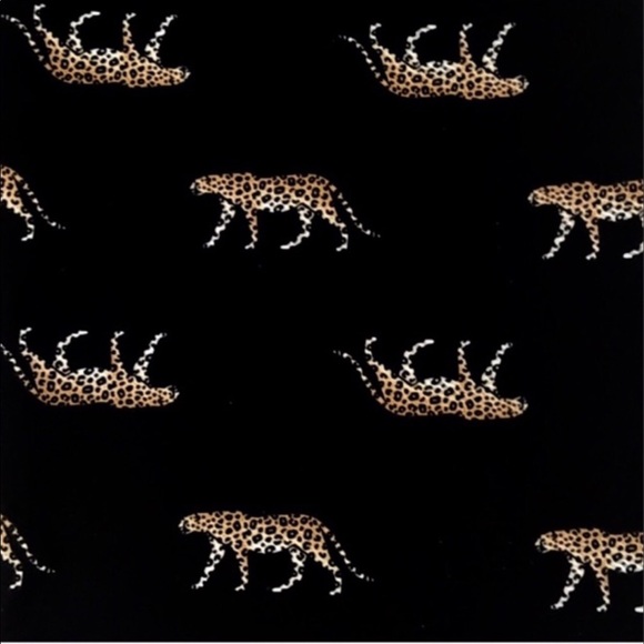 VICTORIA’S SECRET SPORT TOTAL KNOCKOUT TIGHT - Picture 2 of 4